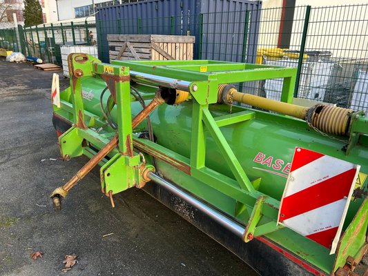 Broyeur de fanes Baselier Broyeur Baselier 