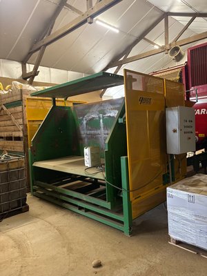Vide palox - pommes de terre - Vide caisse AUGER