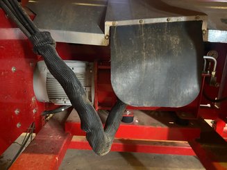 Triage et stockage des pommes de terre Grimme Remplisseur de caisse GBF