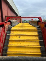 Triage et stockage des pommes de terre Grimme Remplisseur de caisse GBF