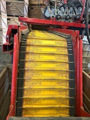 Triage et stockage des pommes de terre Grimme Remplisseur de caisse GBF
